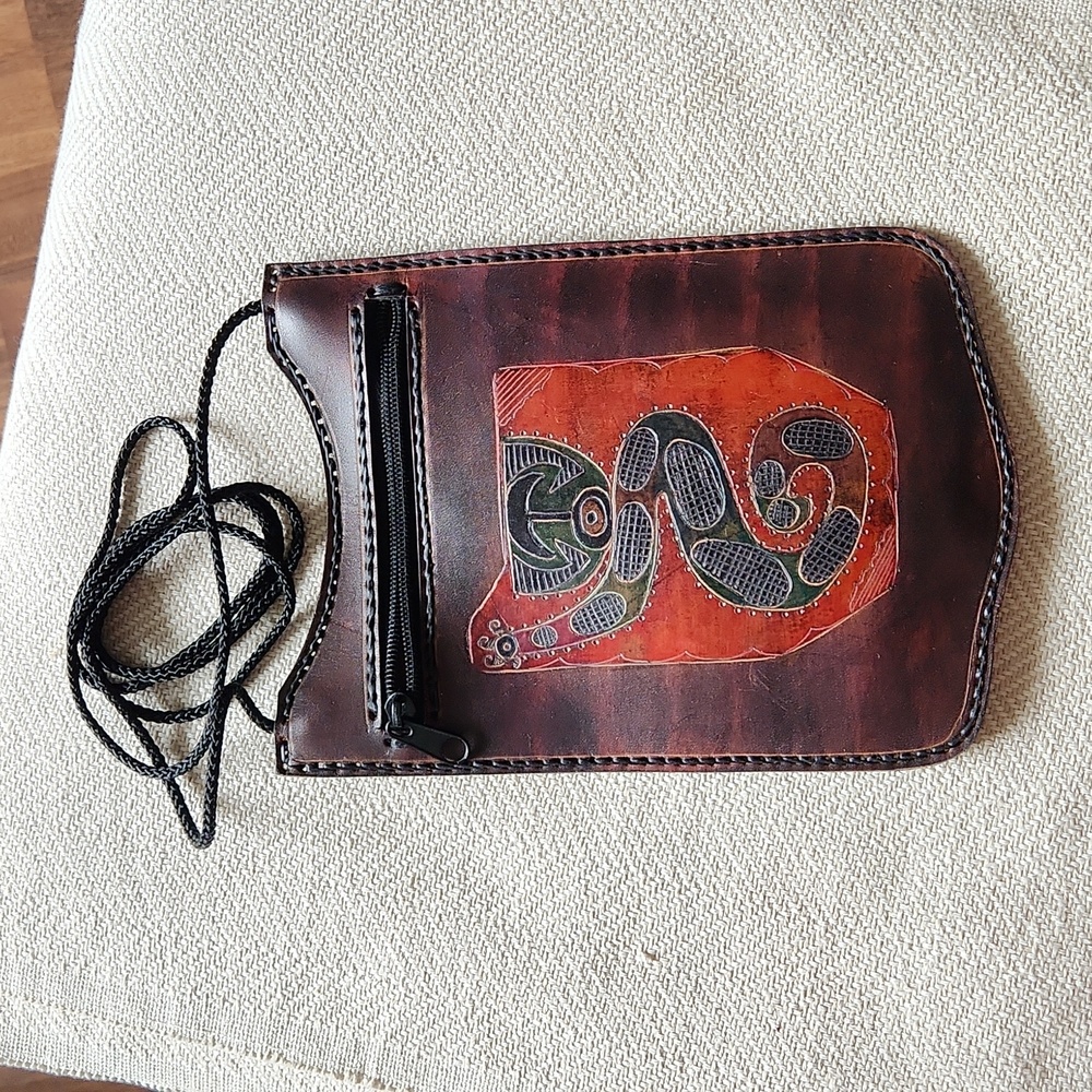 Leather Crossbody pouch - Made in Argentina